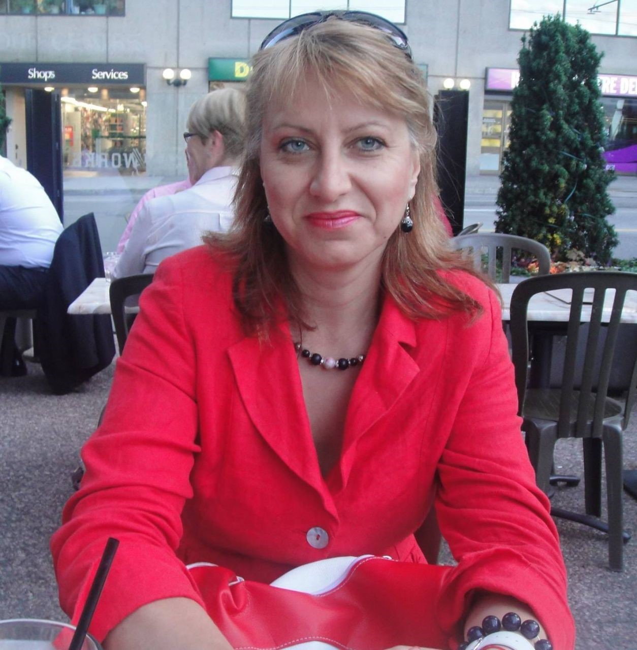 тел: 0886 79 84 13